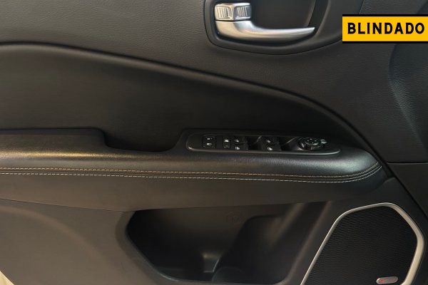 JEEP COMPASS 2.0 16V FLEX LONGITUDE AUTOMÁTICO 2017/2017